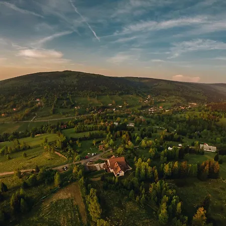 Willa Z Gwarantowanym Widokiem Na Gory Aleksander Panorama ホームステイ Świeradów-Zdrój