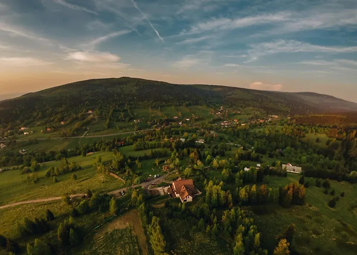 Willa Z Gwarantowanym Widokiem Na Gory Aleksander Panorama ホームステイ Świeradów-Zdrój